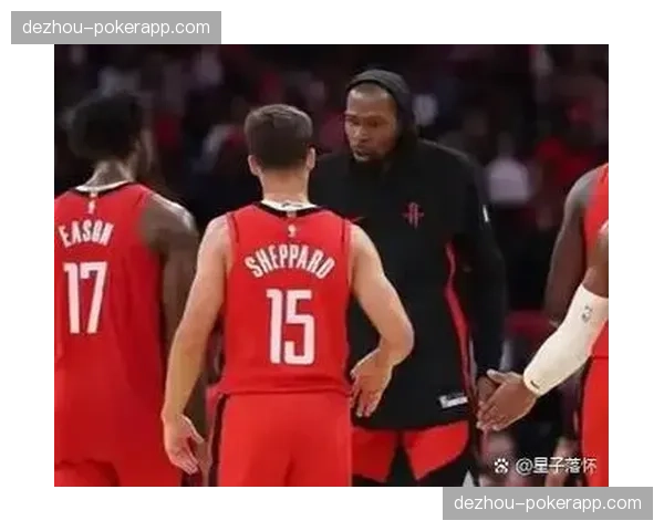 火箭近10场进攻效率第七，申京策应体系提升半场进攻质量